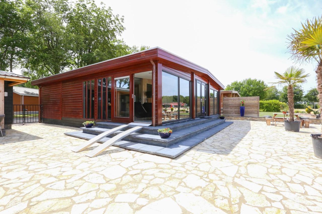 Beach House Erm Exterior photo